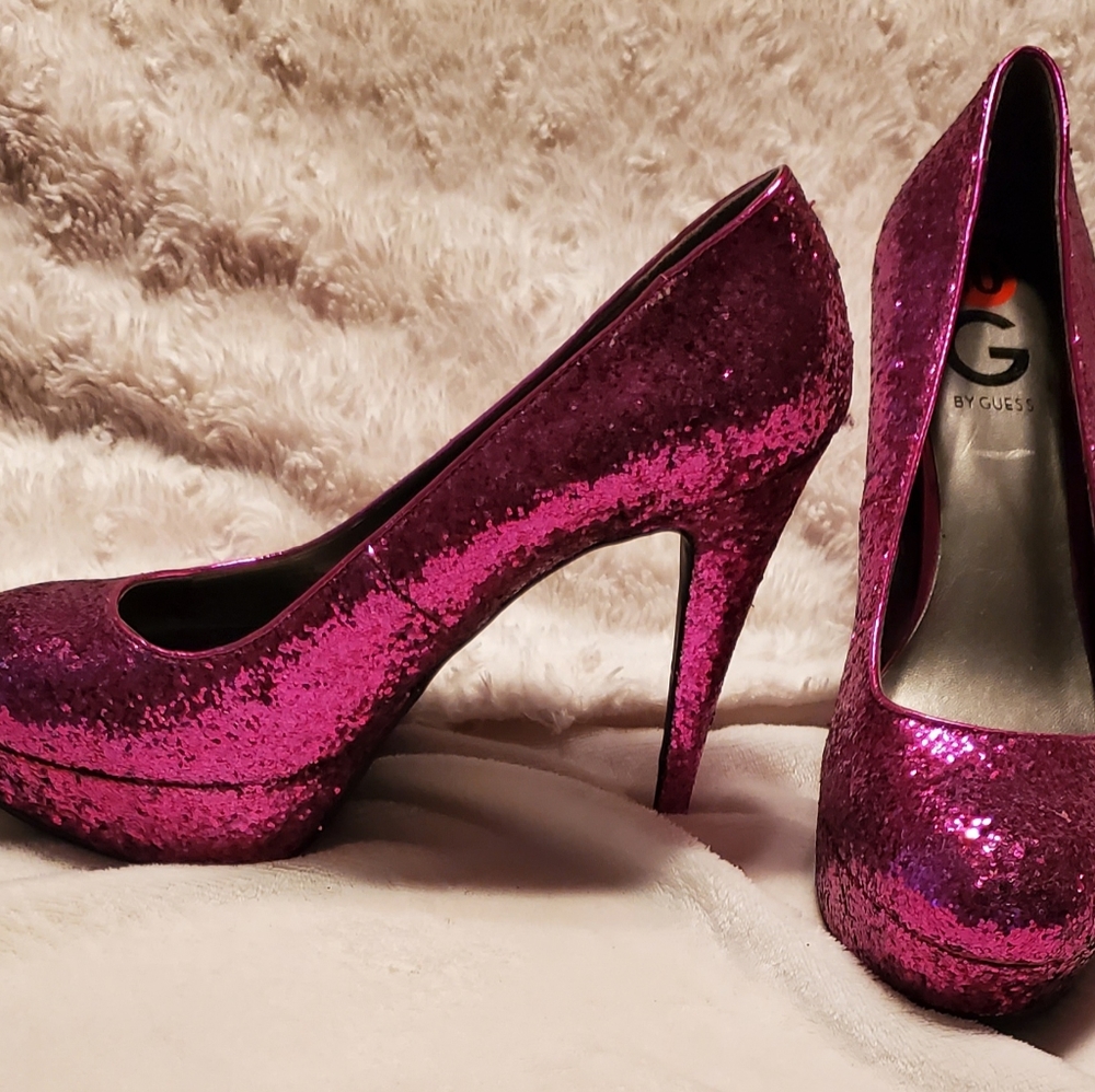 Women's Guess Pink Glitter Heels!